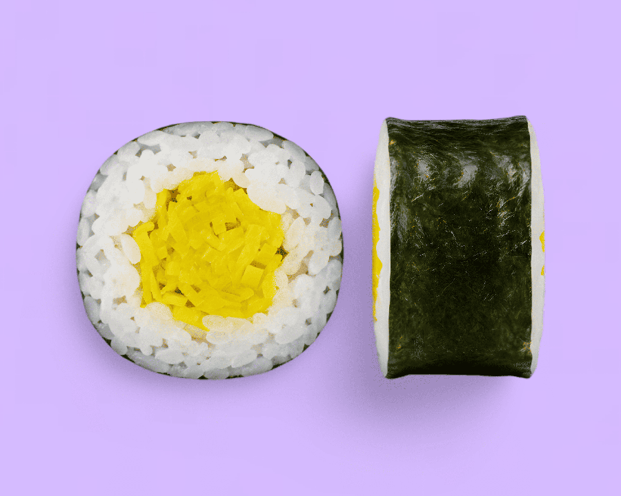 Ролл с редькой такуан